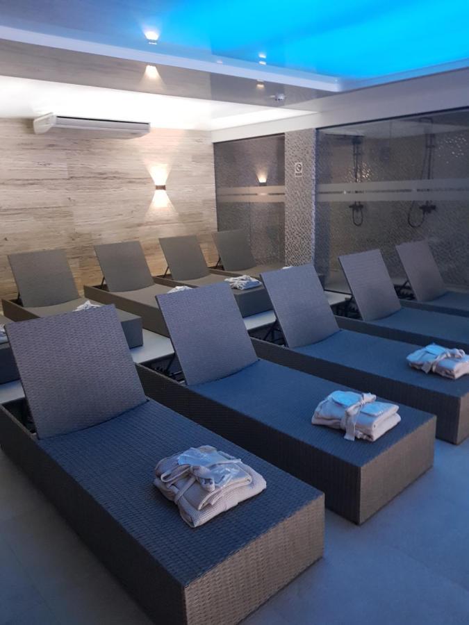 Family Apartmans Harry- Apartmans Of The Apart Hotel & Spa Zoned, Kopaonik - Special Benefit, Children Up To 13 Years Of Age Accompanied By Two Adults Stay For Free-Parking-Breakfast-Pool&Spa エクステリア 写真