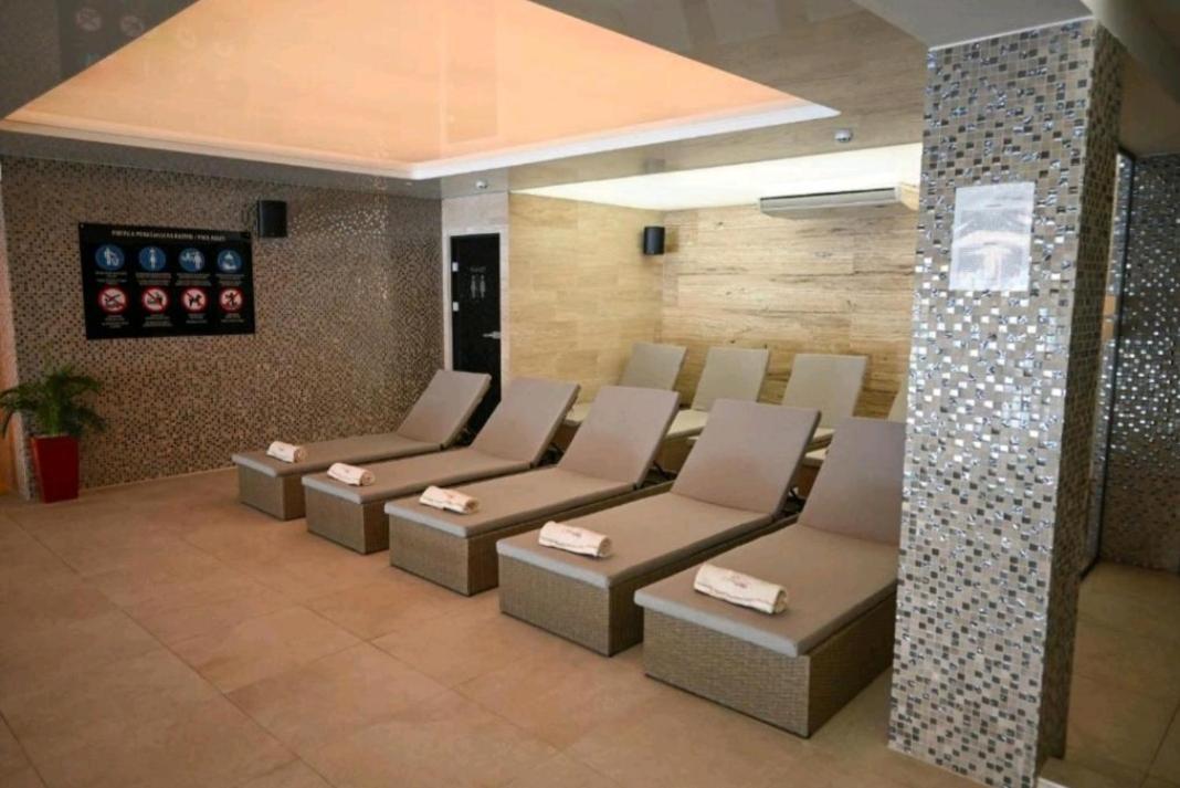 Family Apartmans Harry- Apartmans Of The Apart Hotel & Spa Zoned, Kopaonik - Special Benefit, Children Up To 13 Years Of Age Accompanied By Two Adults Stay For Free-Parking-Breakfast-Pool&Spa エクステリア 写真