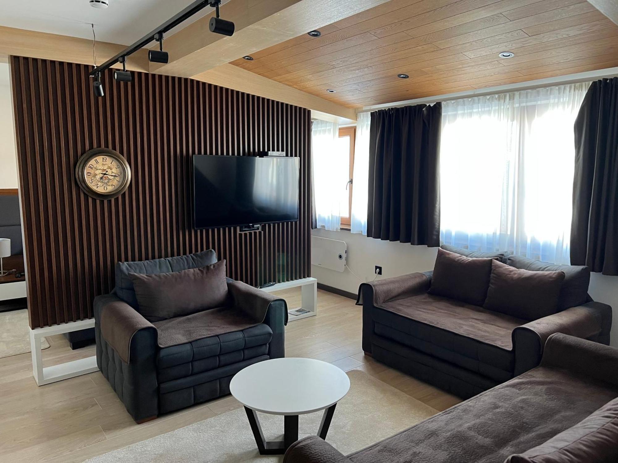 Family Apartmans Harry- Apartmans Of The Apart Hotel & Spa Zoned, Kopaonik - Special Benefit, Children Up To 13 Years Of Age Accompanied By Two Adults Stay For Free-Parking-Breakfast-Pool&Spa エクステリア 写真